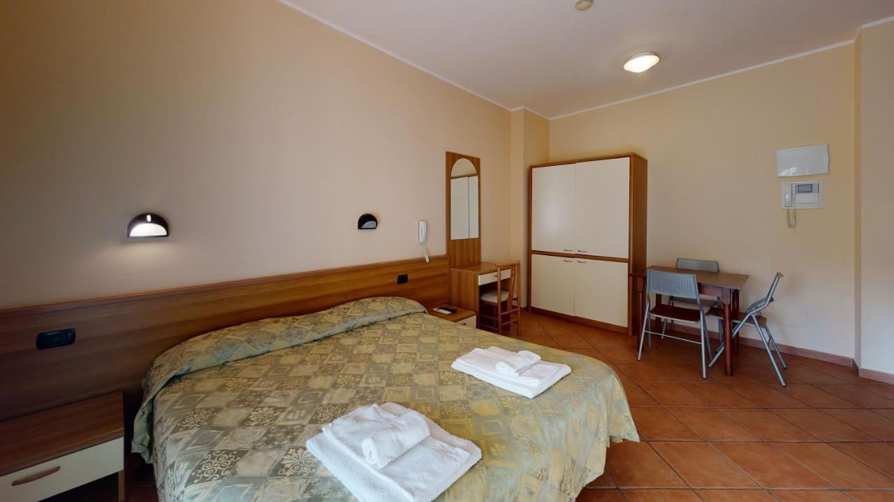 Hotel Residence Mirafiori Лоано Екстер'єр фото