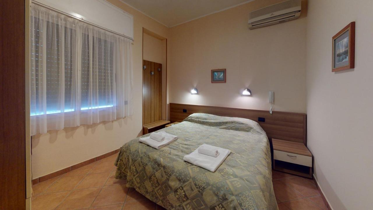 Hotel Residence Mirafiori Лоано Екстер'єр фото