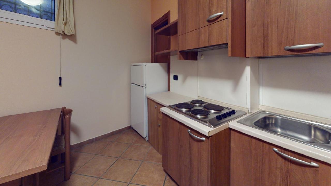 Hotel Residence Mirafiori Лоано Екстер'єр фото