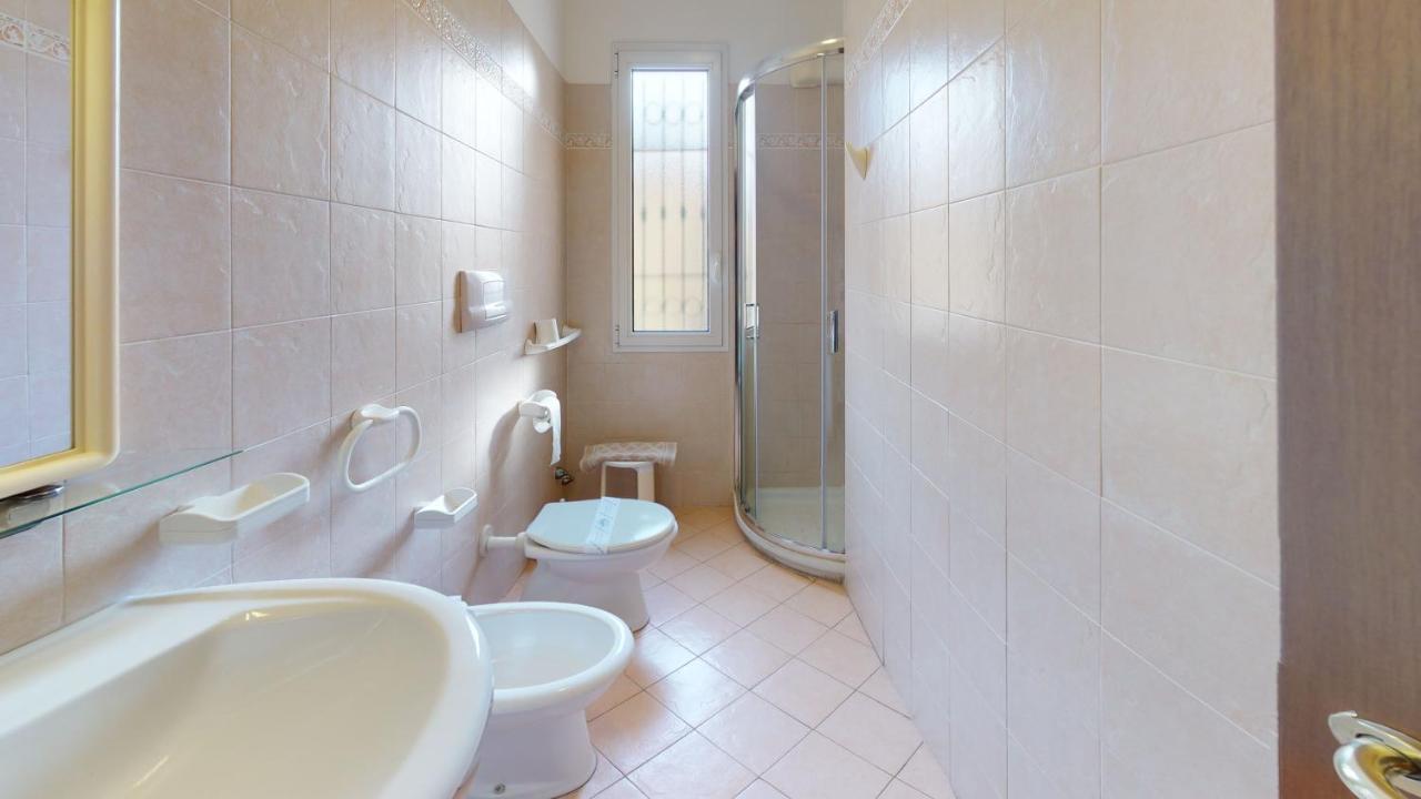 Hotel Residence Mirafiori Лоано Екстер'єр фото